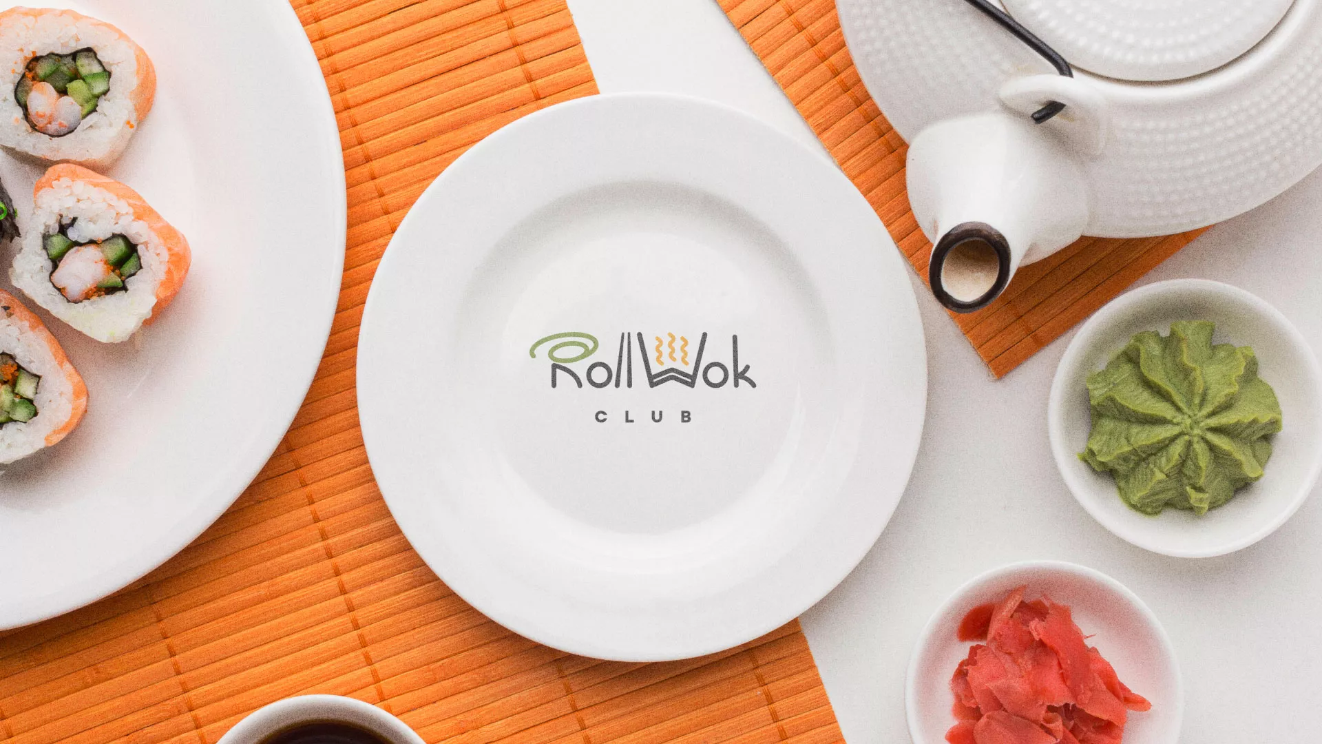 Разработка логотипа и фирменного стиля суши-бара «Roll Wok Club» в Краснозаводске